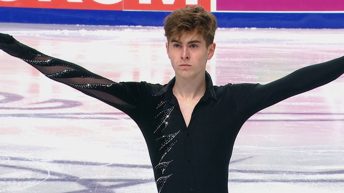 Камила валиева девочка на шаре 2020. Девочка на шаре (1905, гмии). Евгения медведева фигуристка попа. Камила валиева девочка на шаре. Здоровая женская фигура.