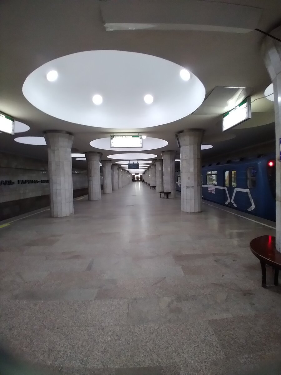 Станция площадь Гарина-Михайловского