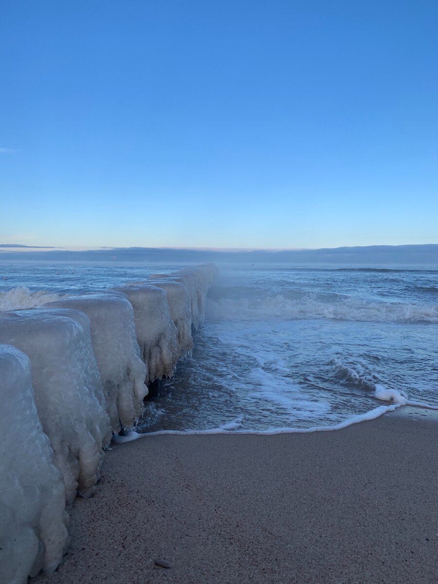 Смотрите, какой пар над водой