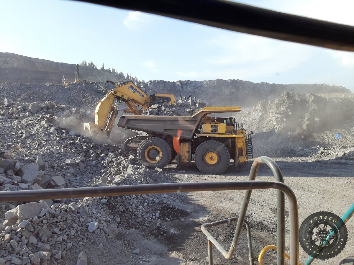  Под загрузкой