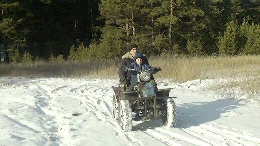 Зимой на самодельном квадроцикле