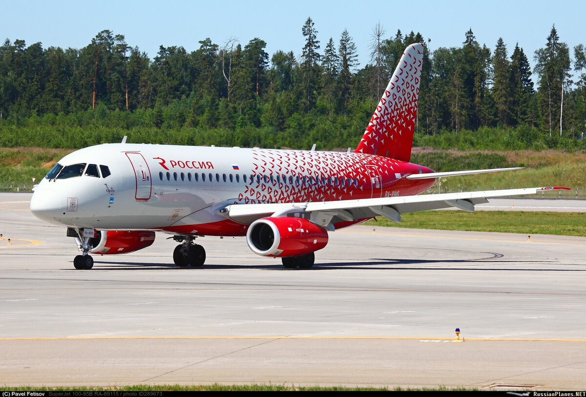 Sukhoi SuperJet-100. Автор фото: Павел Фетисов. https://russianplanes.net/