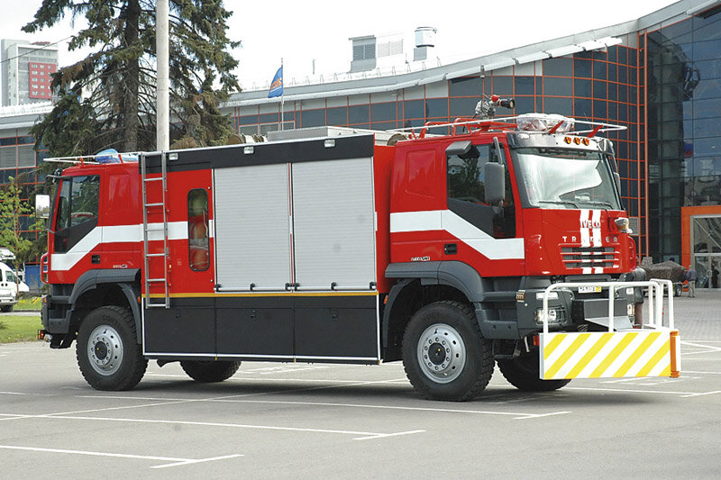  Пожарно-спасательный автомобиль с двумя кабинами редкость для нашей страны, да и в мире они не слишком популярны. На то есть одна весомая причина.