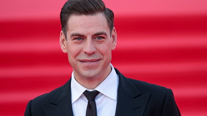 Дмитрий Дюжев