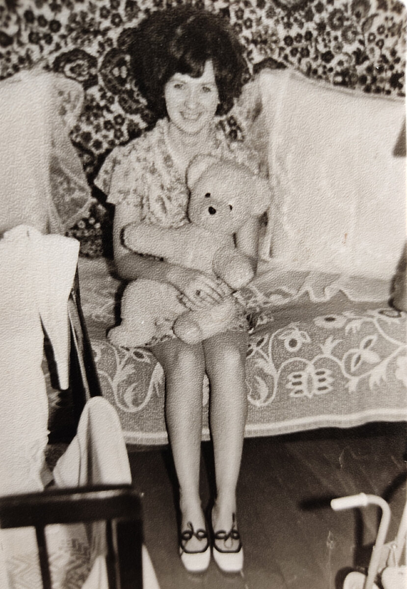 Разные мнения о жизни в СССР рождают множество слухов. Одно можно сказать точно - время было не однозначное. Я тогда был ещё ребенком и не мог оценить всего происходящего вокруг себя.-5