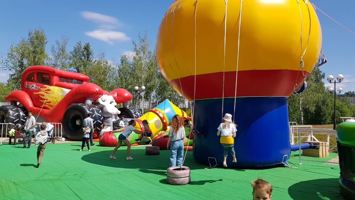 Организация детского развлекательного пространства на фестивале open-air. Коллекция аттракционов www.es911.ru