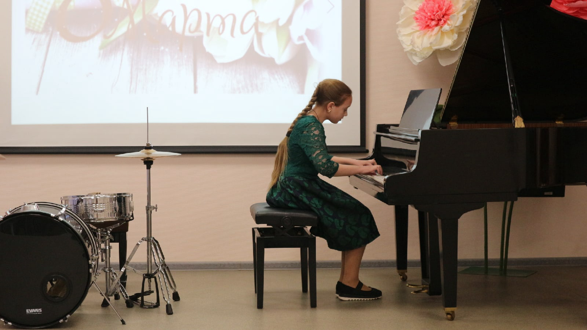 одежда для преподавателя дши. музыкальный колледж димитровград. школа 630 учителя. дши 55. музыкальная школа видное.