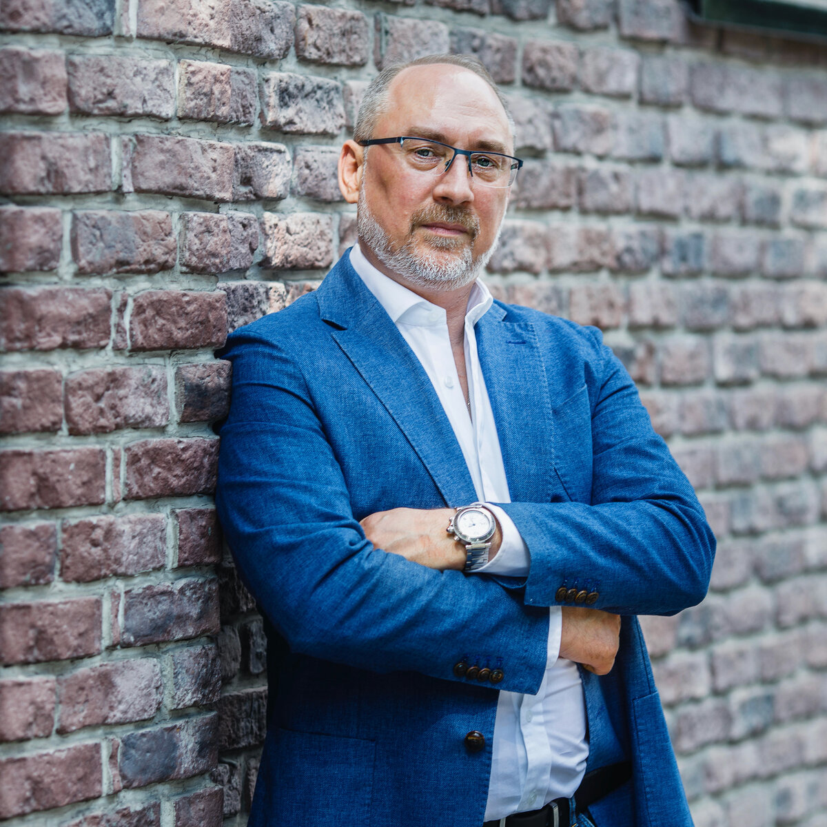 Максим Попов