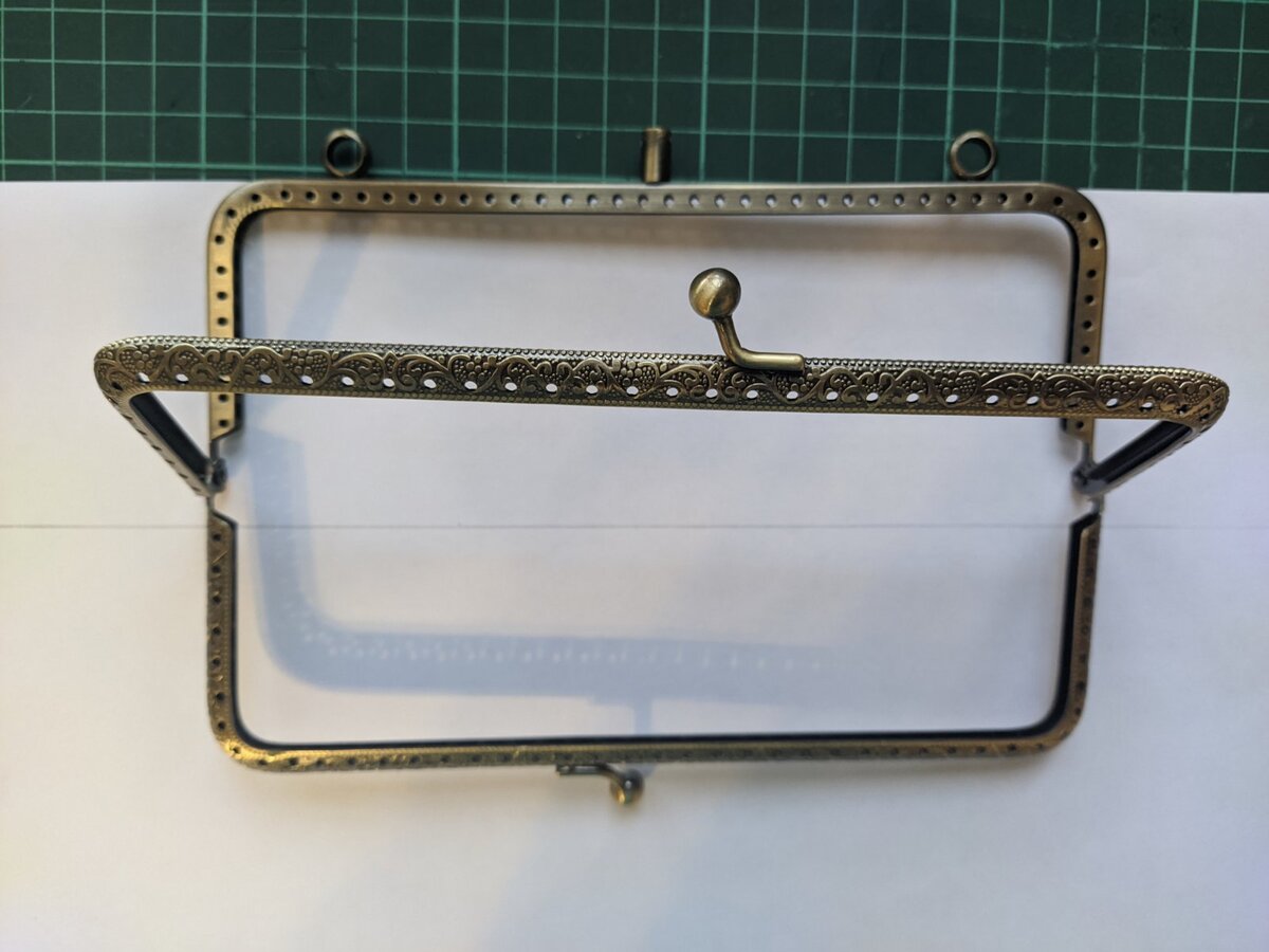 Центральная часть фермуара