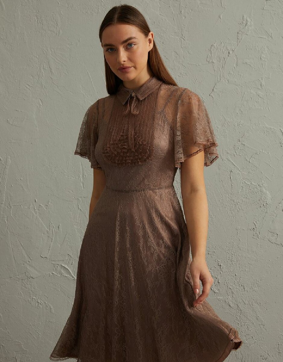 Платье 11500₽