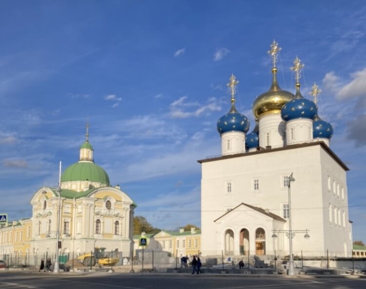 Тверь, Спасо-Преображенский собор. 1285—1290 -возведение каменного собора. 1689—1696 - возведение второго собора. 1934—1935 - разрушение собора.                                2017 - 2022- восстановление Собора