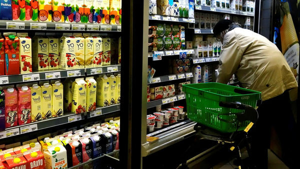    Каждому пятому шведу приходится покупать продукты на сбережения