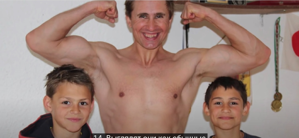 Сейчас Джулиано 16 лет, внешне он мало отличается от сверстников.