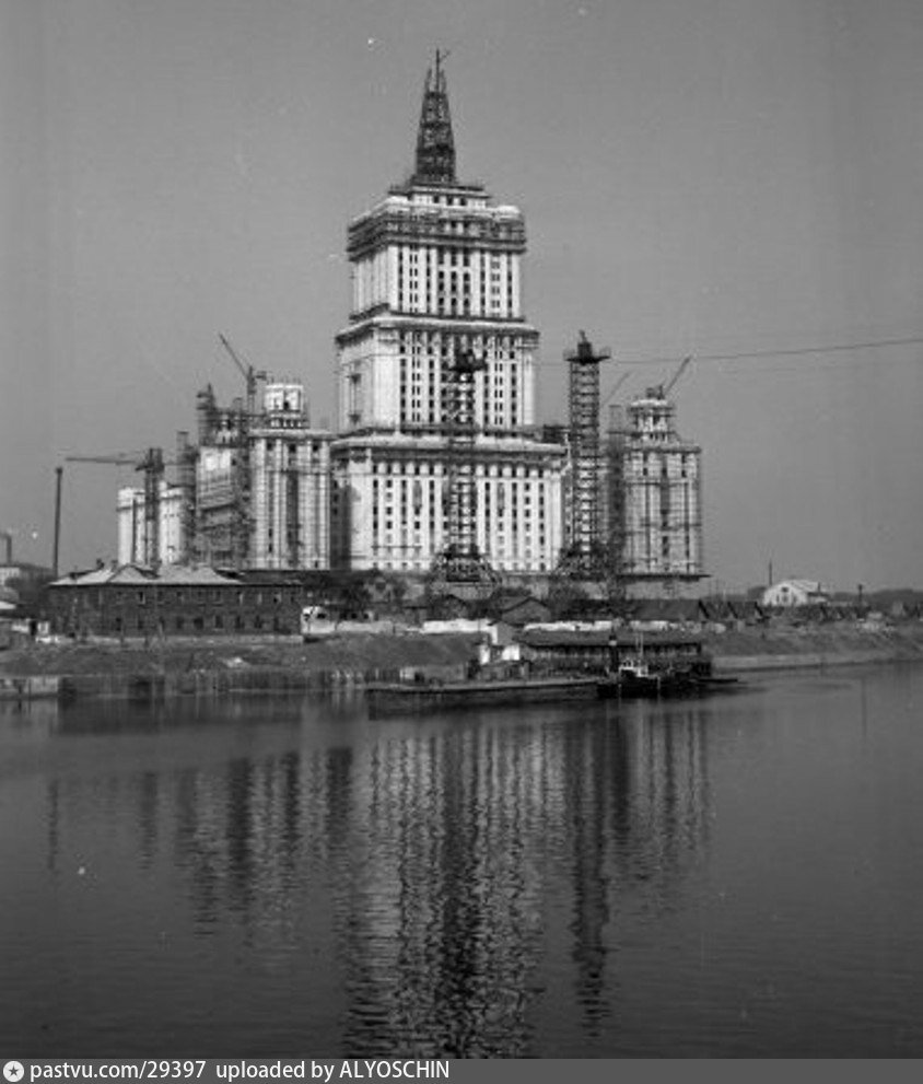 Строительство гостиницы "Украина", 1953-1954.