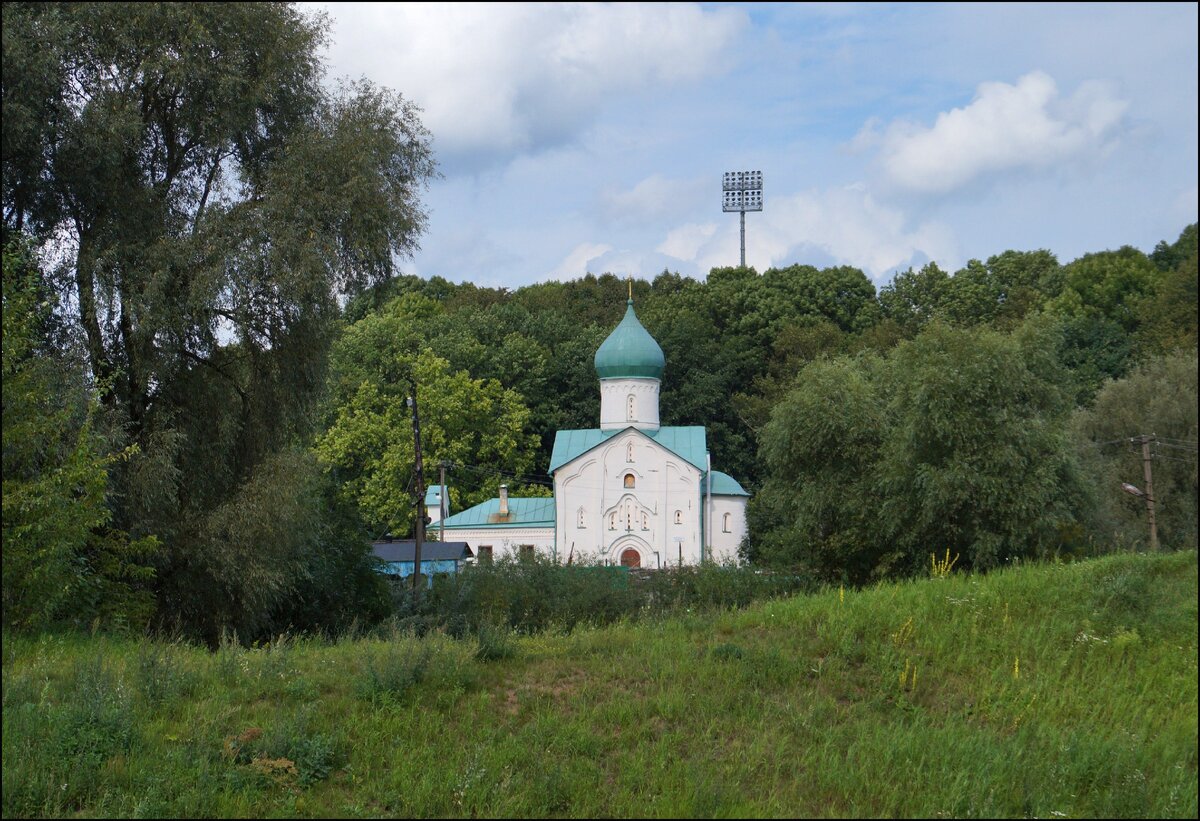 Плотники, ручей и граффити. Новгород | Travel Forever | Дзен