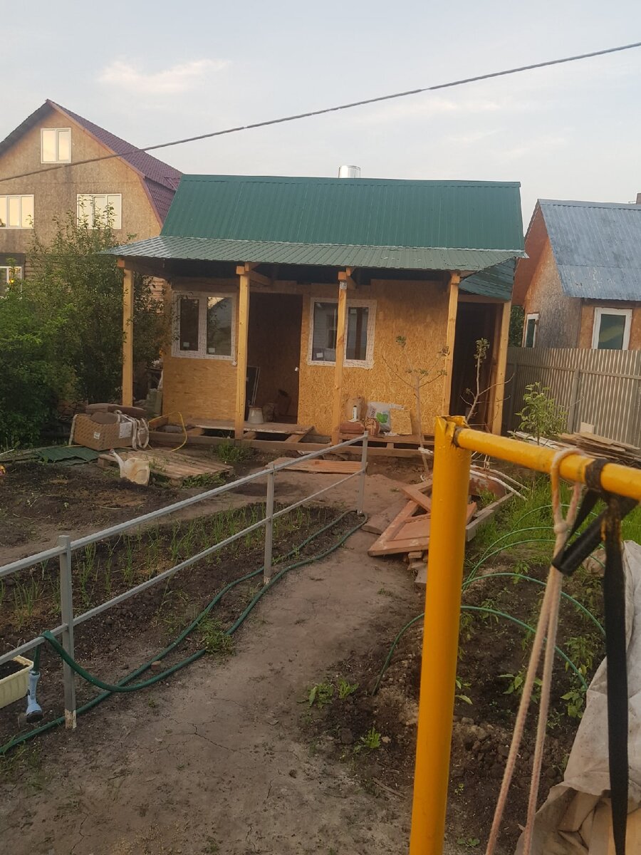 Не послушал соседа и сделал крышу из профнастила \"с8\" на баню, толщиной ...