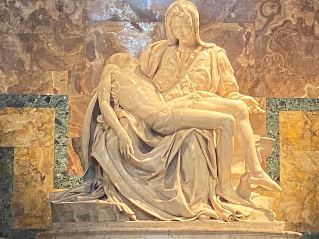  Микеланджело Пьета