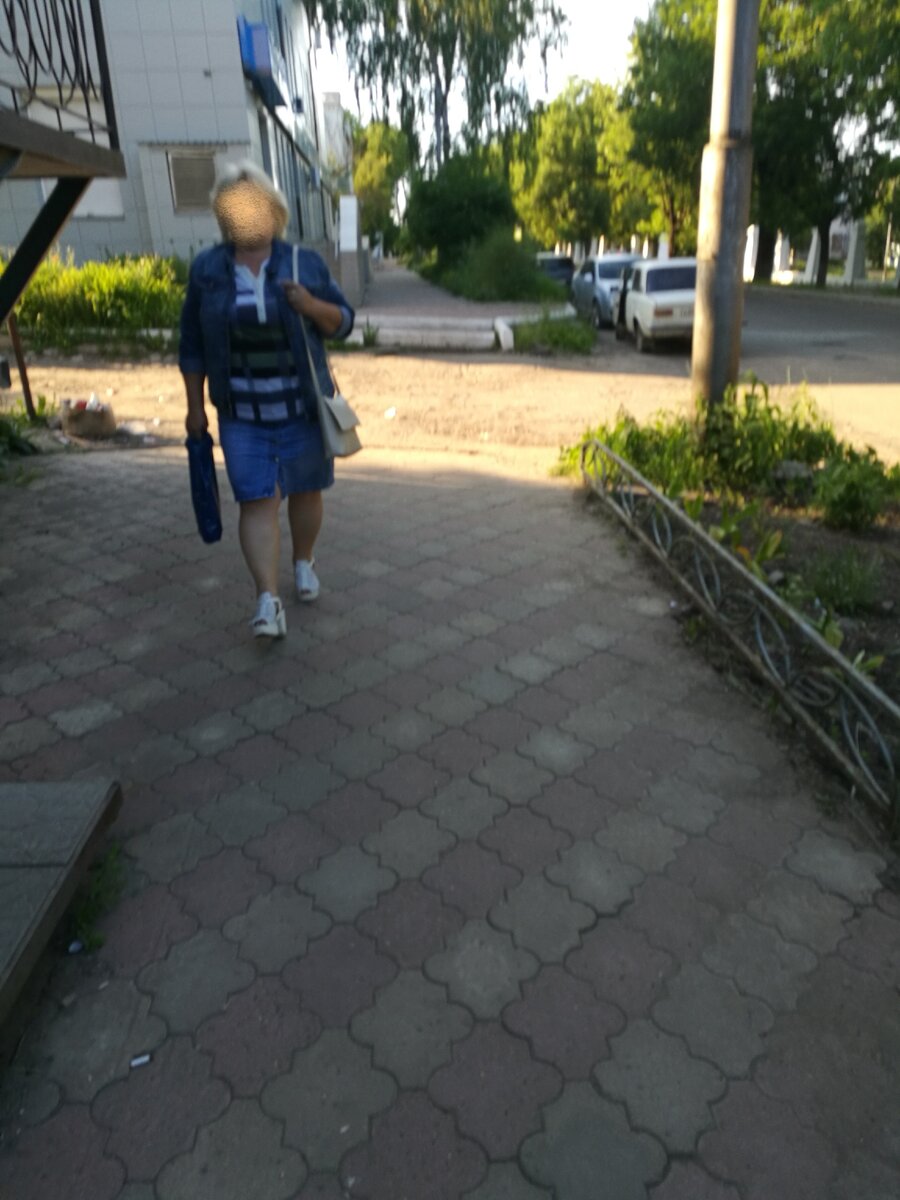 Это еще довольно достойный представитель...