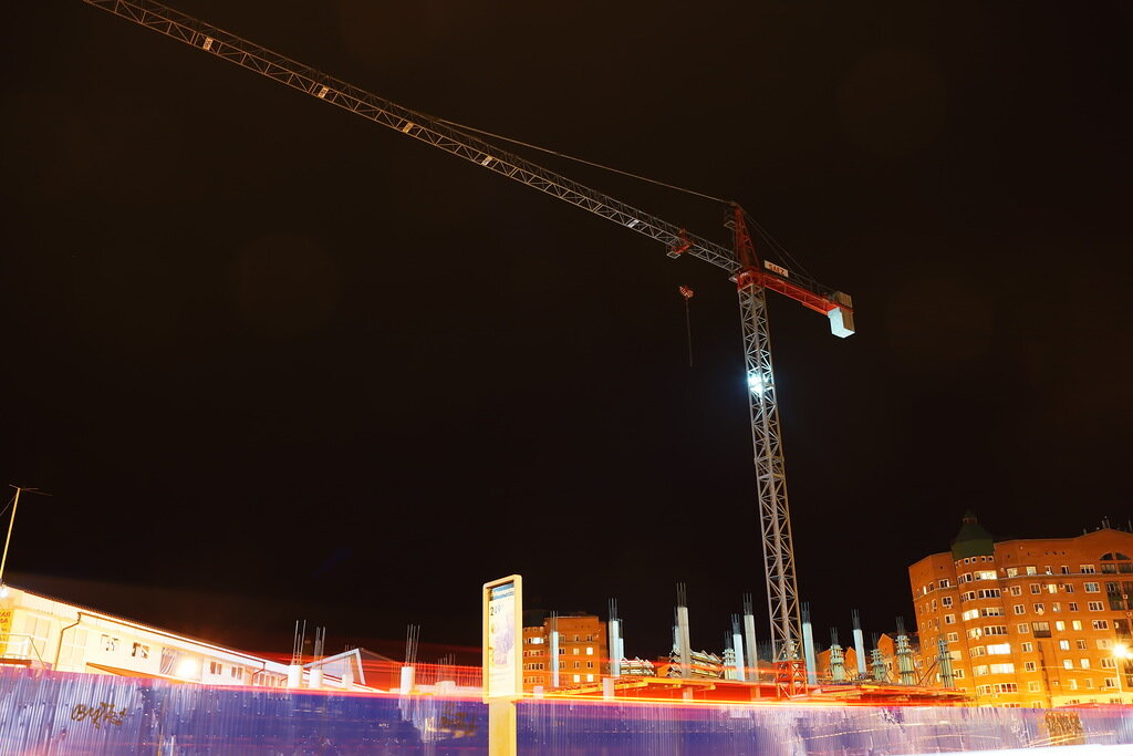 Башенный кран SAEZ S46 в Сосновом Бору