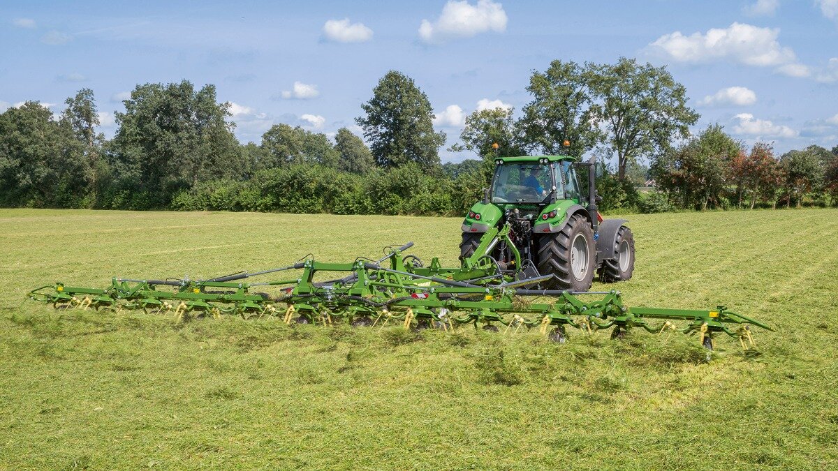 Фото: press.lectura.de
Ворошитель-вспушиватель Krone KWT 1300