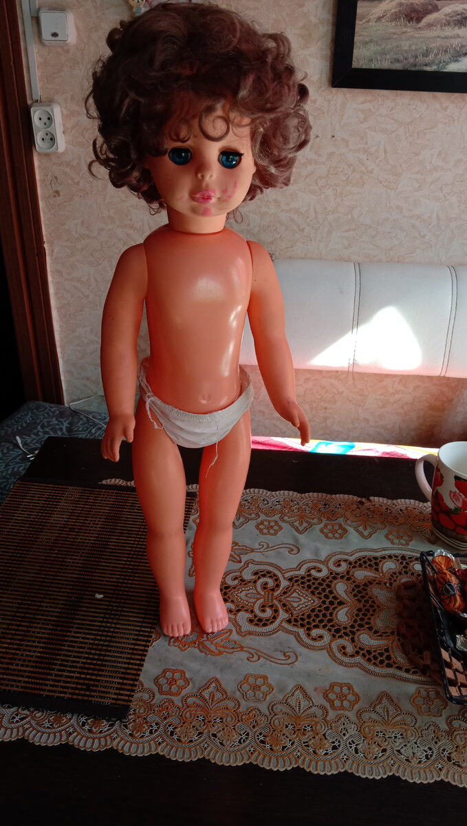 Я уже решила что уберу творчество деток и приведу ее в порядок.