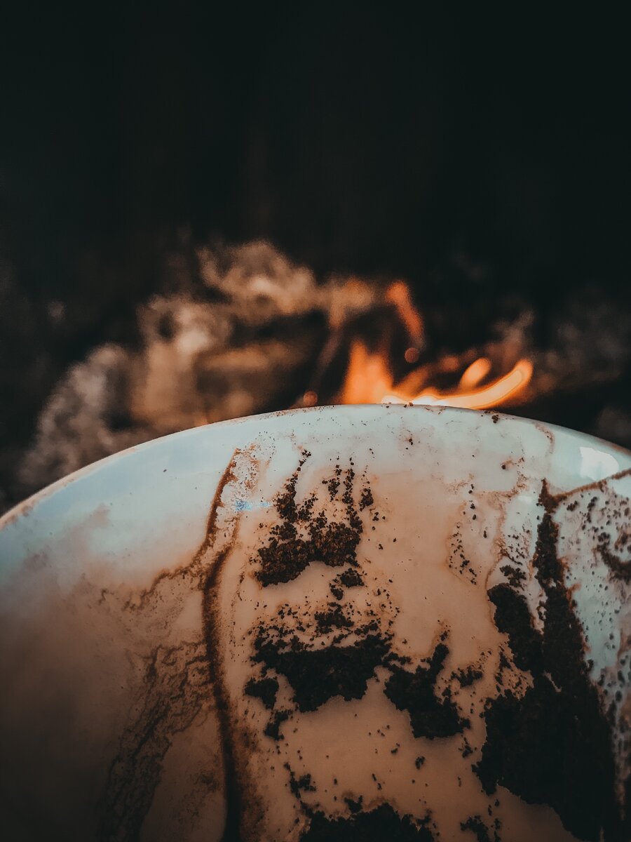 Судьба говорит картинками. Раздельный купальник видите? Видимо, кто-то поедет на море «раздельно». Купальник ж не слитный, а раздельный 😄