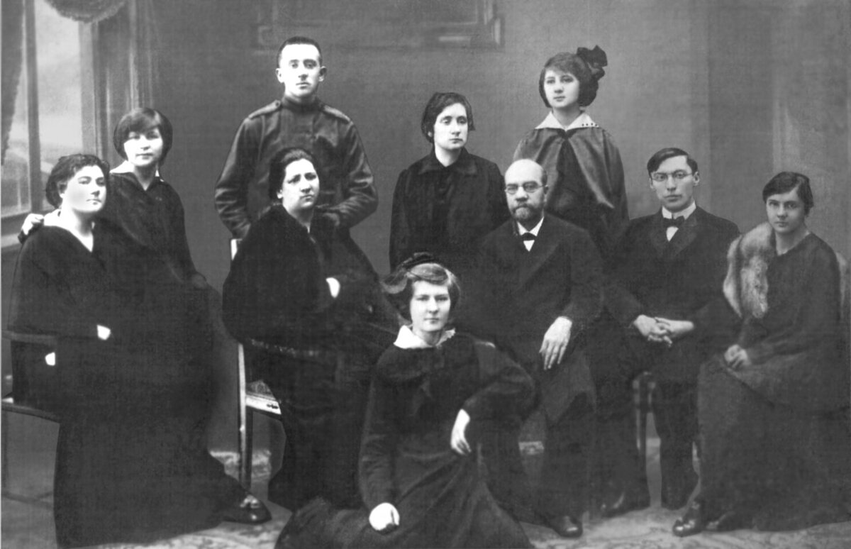 Семья Метелкиных 1916 год