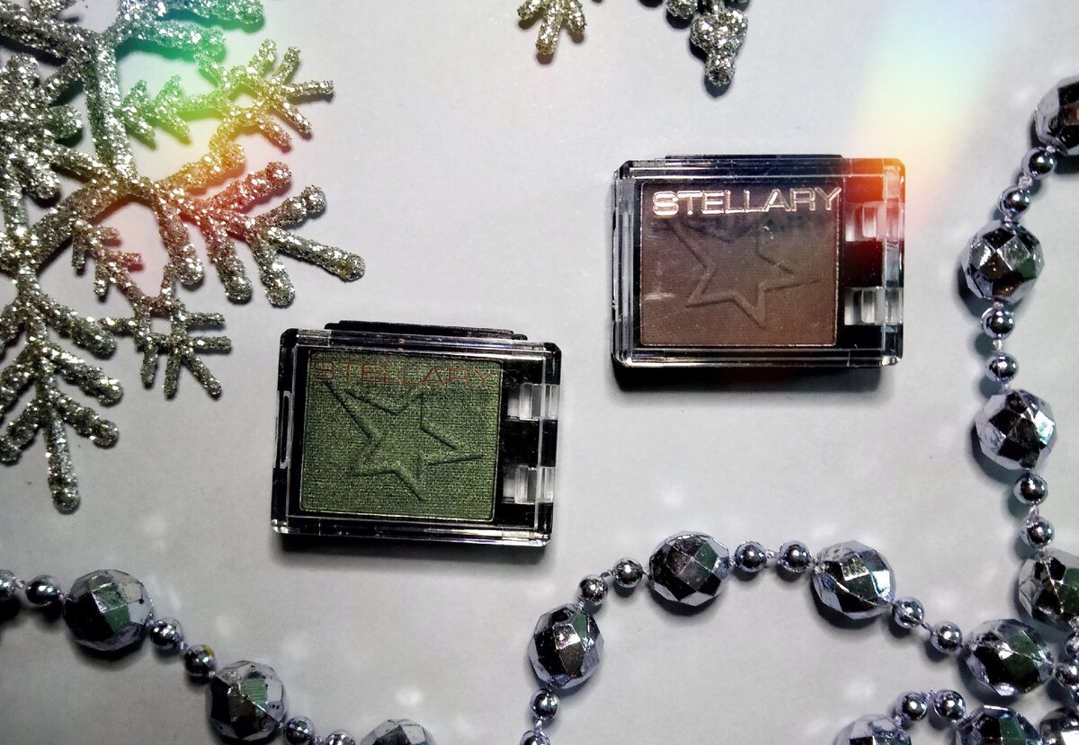 Тени марки Stellary, коричневый матовый и сатиновый хаки. 