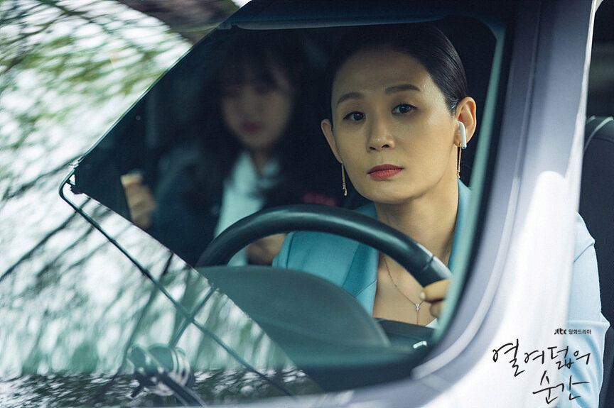 Мама главной героини.