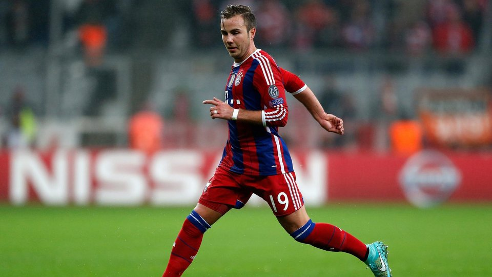 Полузащитник ПСВ Марио Гетце рассказал о ведении переговоров с «Баварией» в летнее трансферное окно. 
— Несколько месяцев спустя после того, как у меня истек контракт, я имел дело с «Баварией», но в конце концов решил отправиться в Нидерланды и принять новый вызов с ПСВ. В «Баварии» сказали, что ценят меня как человека и игрока и что могли бы меня снова принять в команду. Не хочу исключать возвращения в Бундеслигу, — цитирует Гетце Bild.
В октябре 2020 года немец подписал двухлетний контракт с ПСВ. До переезда в Эйнтховен он играл за «Боруссию».

Гетце защищал цвета «Баварии» на протяжении трех сезонов — до возвращения в Дортмунд в 2016 году.