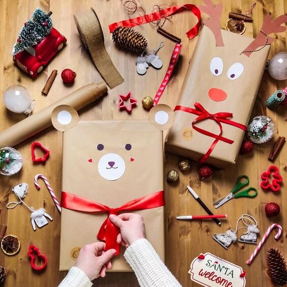 https://chicpursuit.com/christmas-wrapping-ideas/