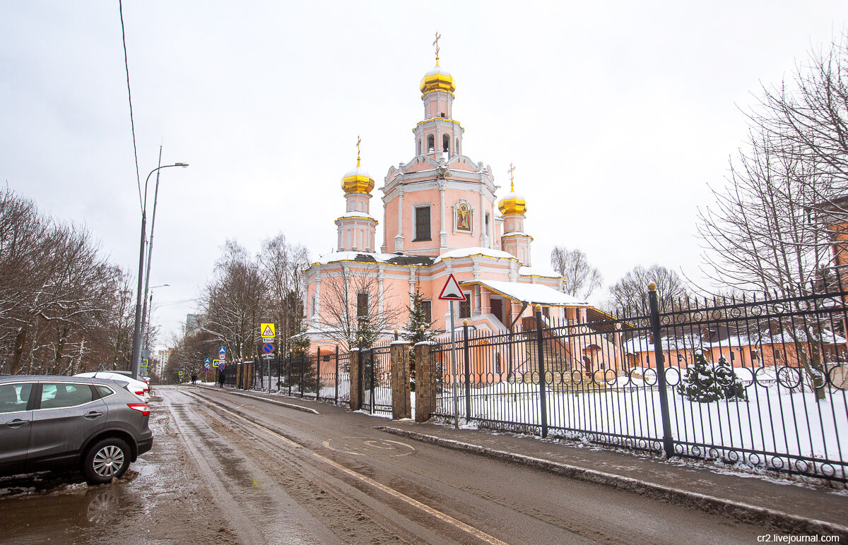 Церковь Бориса и Глеба в Зюзино - один из самых красивых московских храмов. Фото автора статьи  