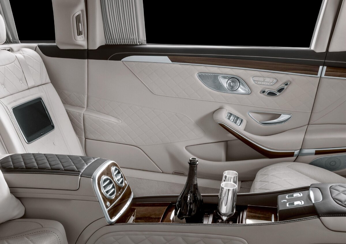 Mercedes Benz Maybach s class Pullman s650