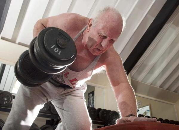 Эрнст Тафф на пенсии по документам, но он не собирается на пенсию по жизни  | Фото: medialeaks.ru ⏩