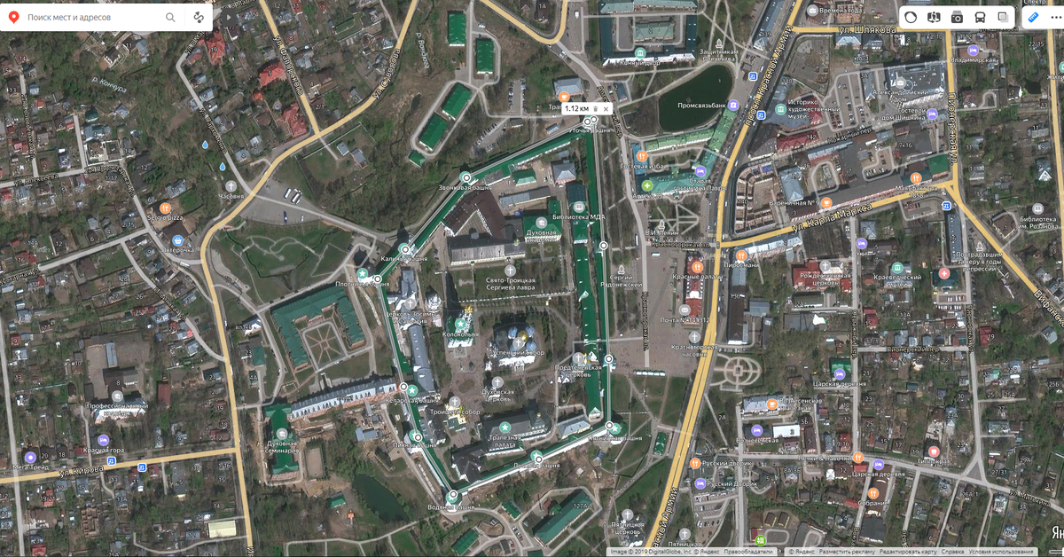 Периметр стен равен согласно яндекс карт 1120 метров. 