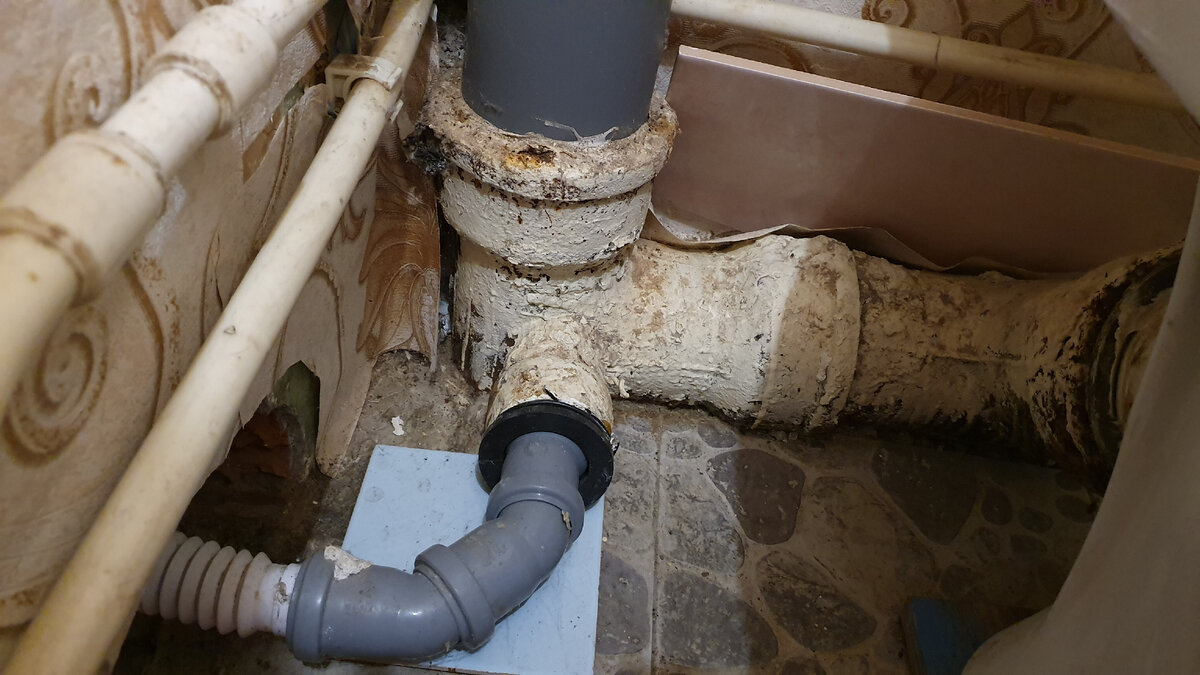 Почему в СССР применяли канализационные чугунные трубы, вместо ...