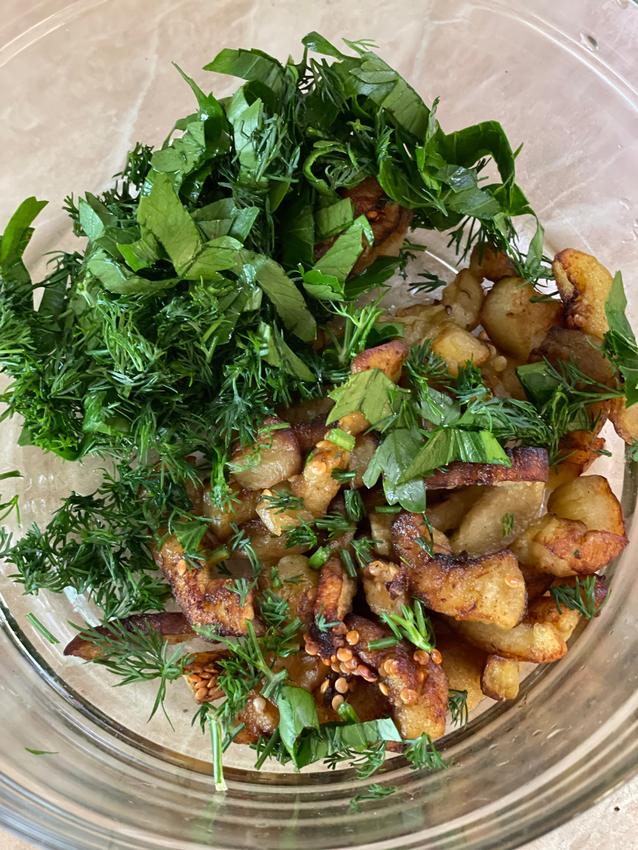 Зелень с баклажанами