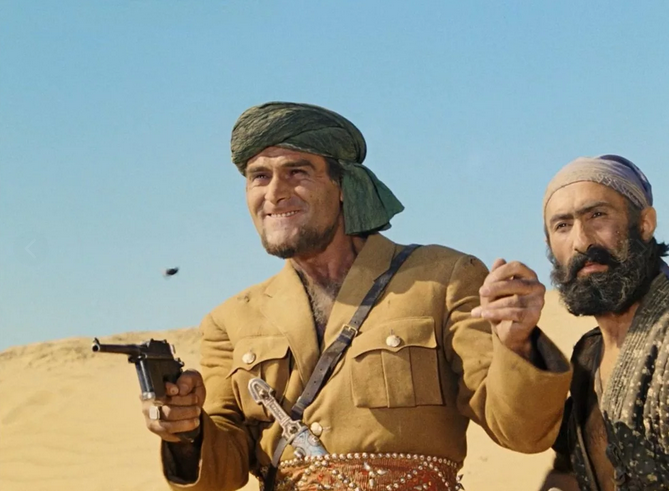 кадр из фильма "Белое солнце пустыни"