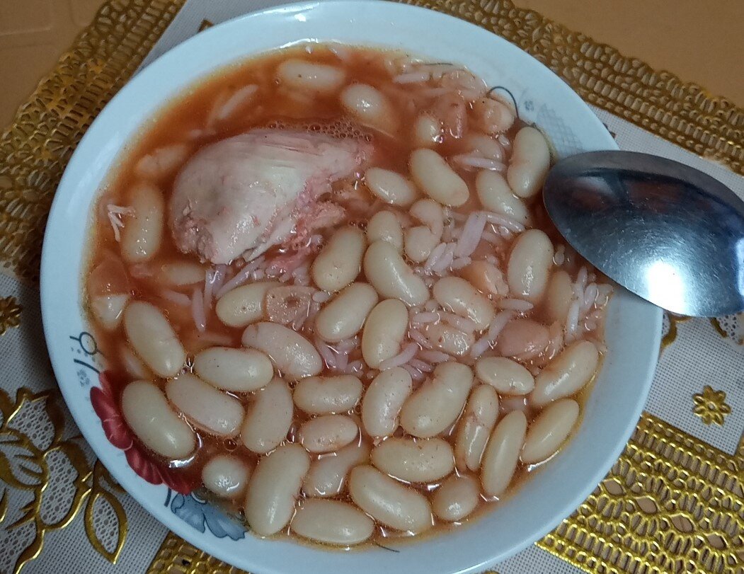 Ингредиенты для томатного супа с фасолью