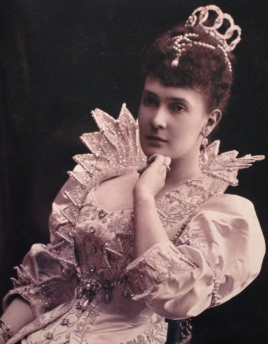 Мария Павловна в девичьем возрасте