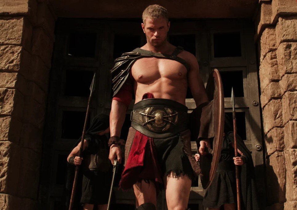 Келлан Латс в роли Алкида, он же Геракл. Кадр из фильма "Геракл: Начало легенды". Изображение взято из свободных источников