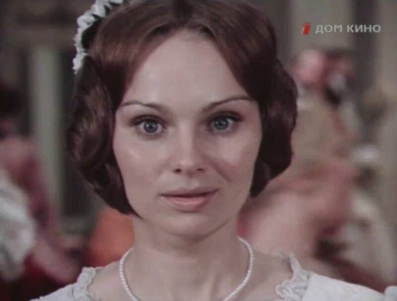 Кадр из фильма «Свадьба Кречинского» (1974). Скриншот.