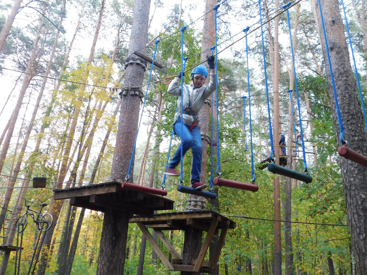 Дети требуют ресурсов. Но все развлечения - детский лепет по сравнению с вложениями в образование. Фото автора.