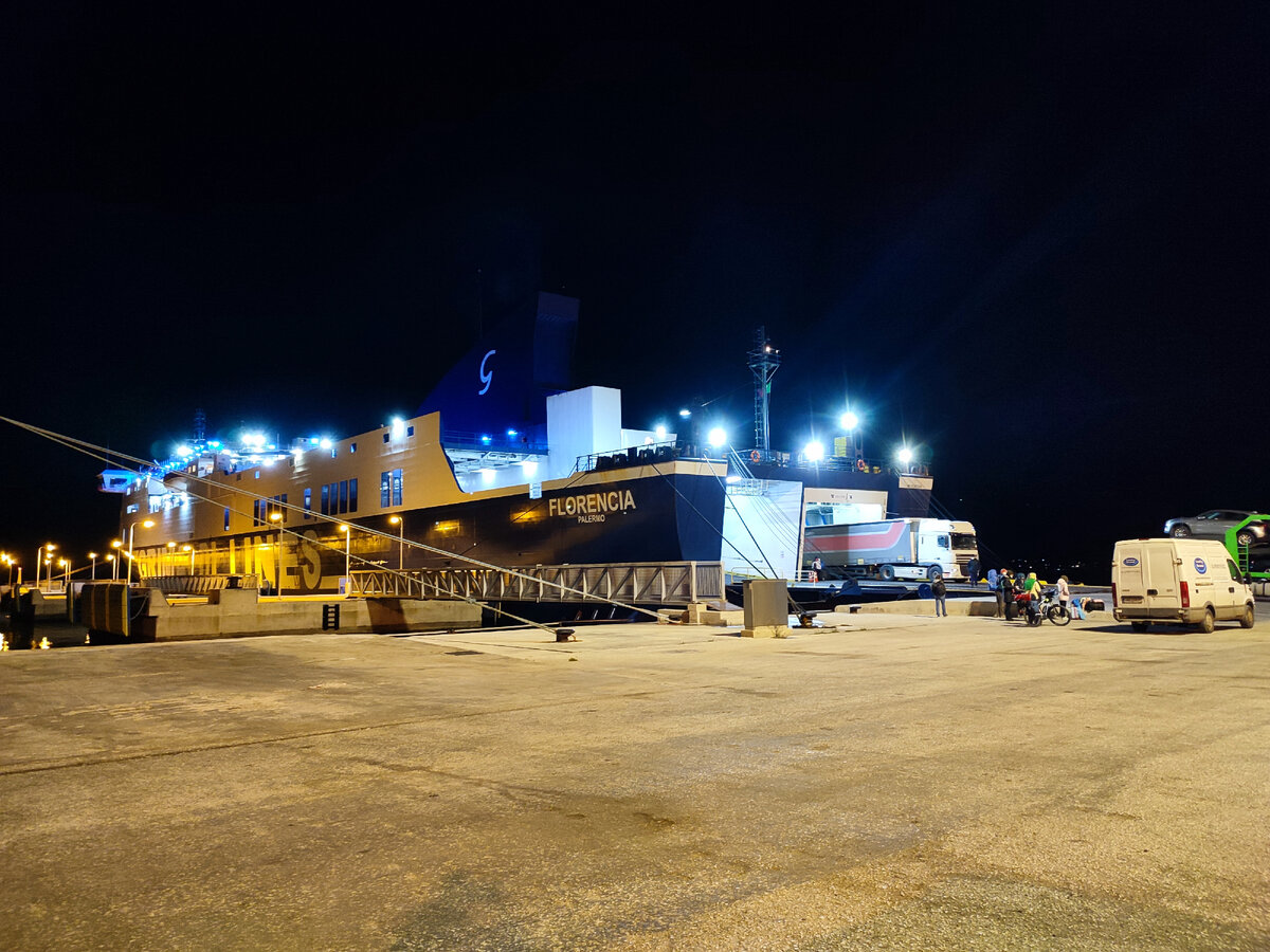 MV Florencia, Grimaldi Lines