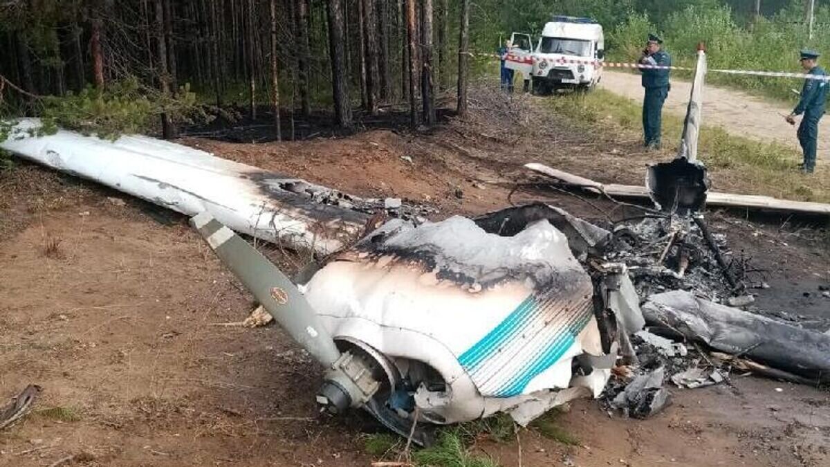    На месте падения легкомоторного самолета Cessna в Коми© Фото : Северо-Западная транспортная прокуратура