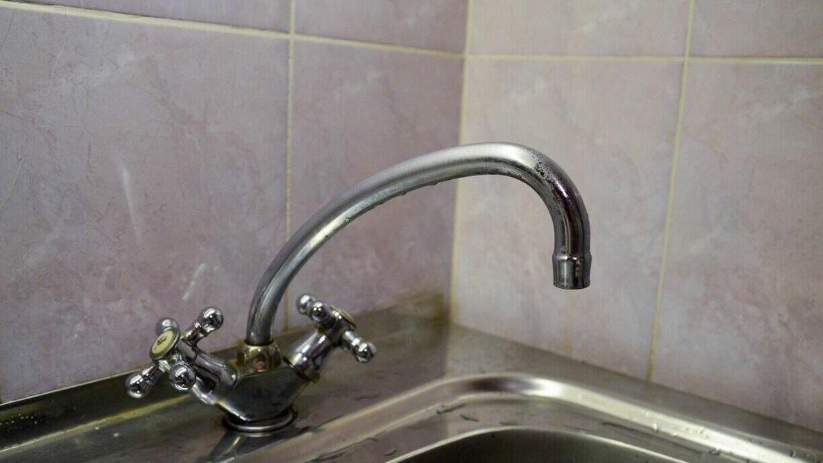     В Петрозаводске у потребителей услуг водоотведения и водоснабжения из-за неуплаты образовался долг в 262 млн рублей, сообщает ООО «КРЦ» и «ПКС-Водоканал».