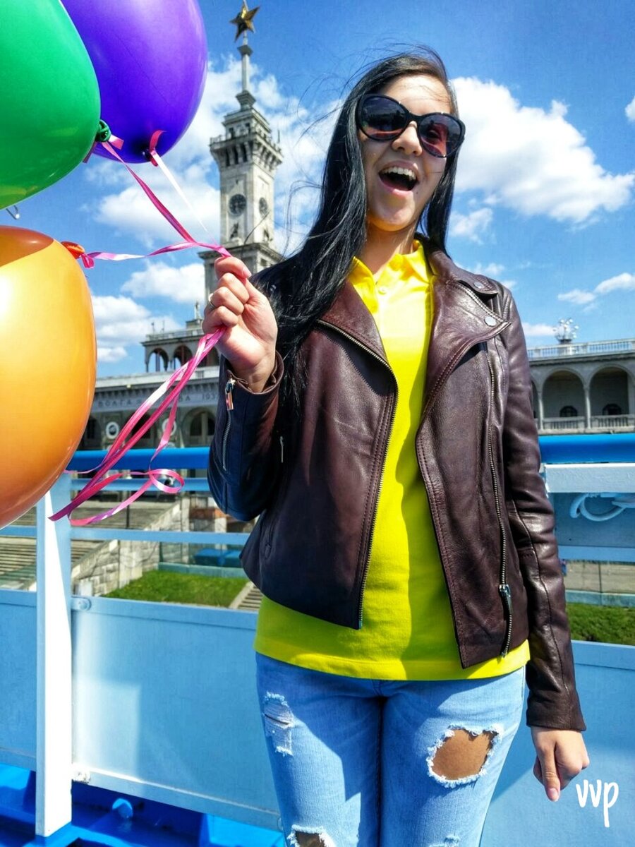 Торжественное отплытие теплохода