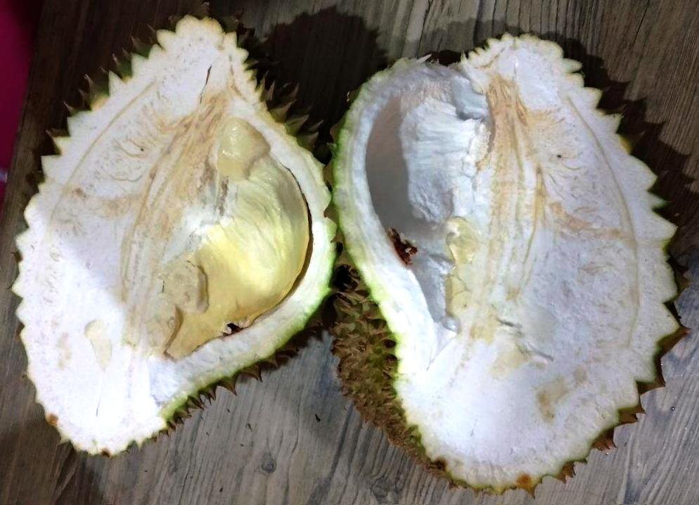 Дуриан в разрезанном виде