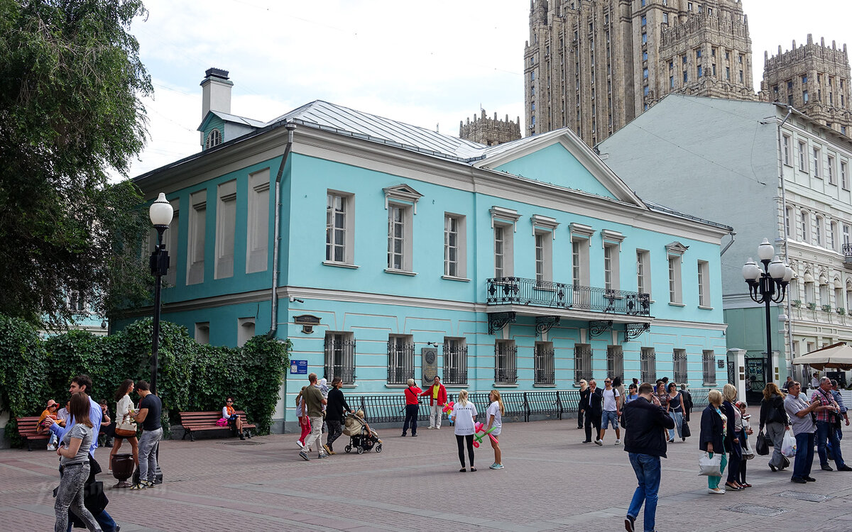 Мемориальная квартира А.С. Пушкина на Арбате в Москве.