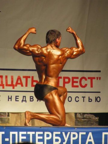 Девушкам нравится V- образная спина.